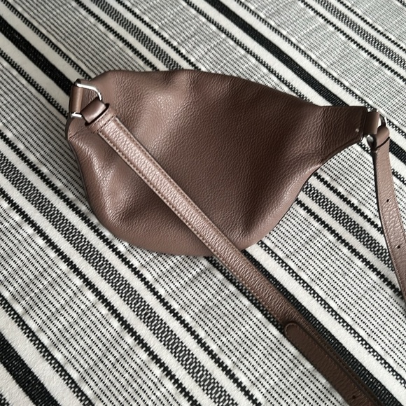 KATE SPADE Belt Bag/Crossbody - Picture 2 of 2